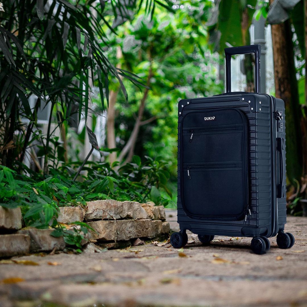 Dukap TOUR  Hardside Spinner 20-Inch Carry-On Luggage